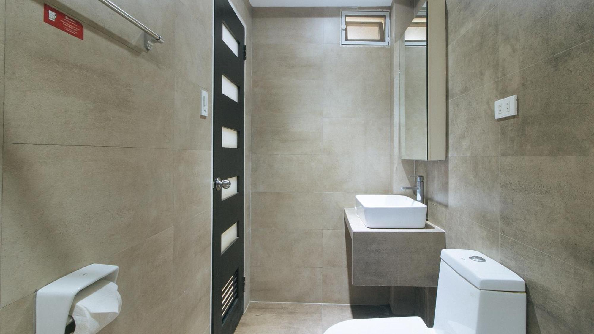 Reddoorz At Grand Apartelle Hernan Cortes 宿务 外观 照片